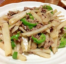 牛肉とじゃがいもの炒め物